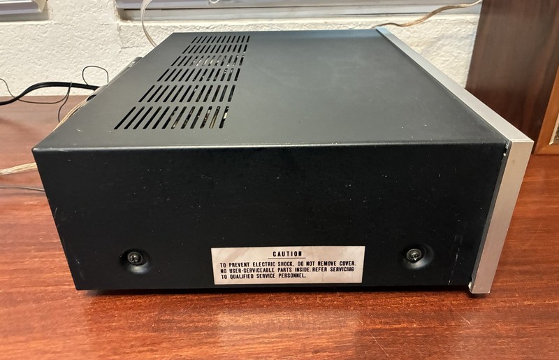 The Fisher 202 Futura Series Vintage AM-FM Stereo Receiver gallery