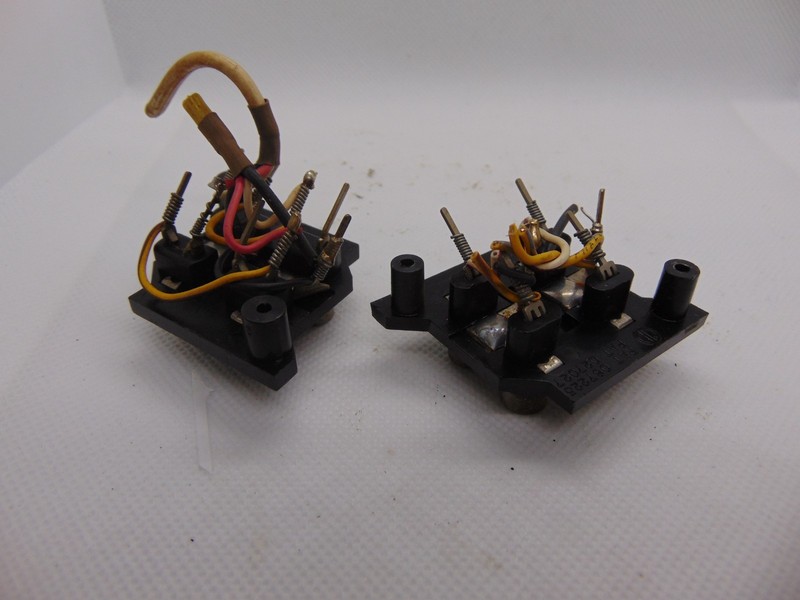 Marantz 2238B 2238 b Vintage Stereo Receiver Replacement Part 2 RCA Block Lot gallery