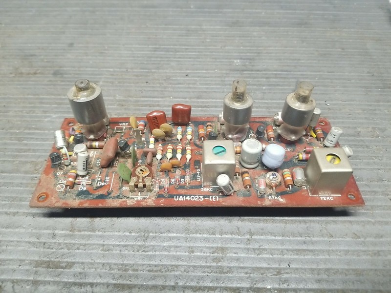 Kenwood kr-100 UA14023 Board