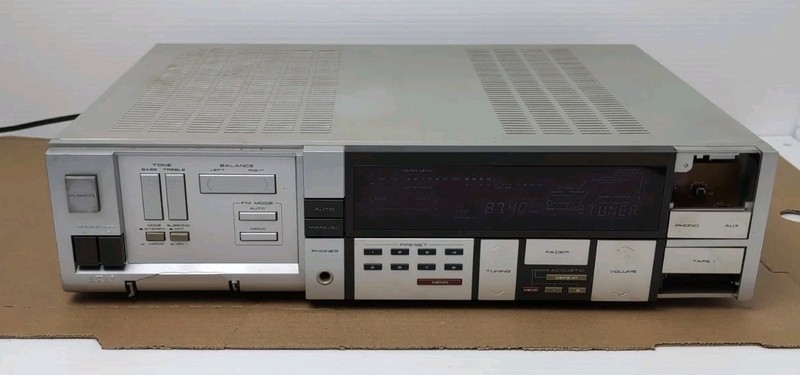 AKAI AA-R32 Stereo Receiver Missing Buttons See Pictures Sold As Is Not Tested