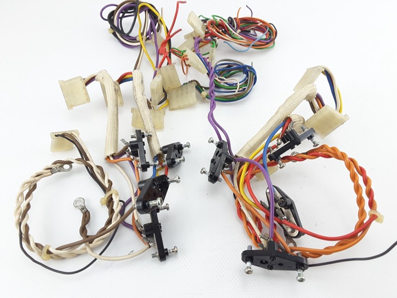 PIONEER SX-1250 RECEIVER PARTS: ALL PLASTIC CONECTORS TRANSISTOR PLUGS gallery
