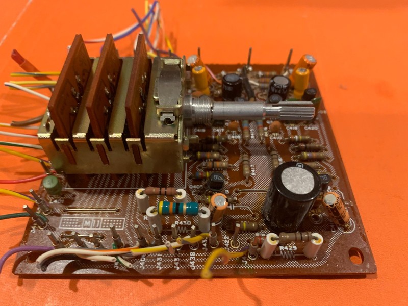 Marantz 2238B Stereo Receiver Parting Out - P400 EQ Amplifier Assembly gallery