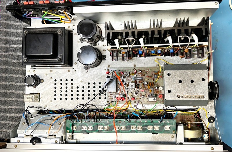 Pioneer SX-838 AM/FM 50 WPC Stereo Receiver With Full Restoration Kit Installed gallery