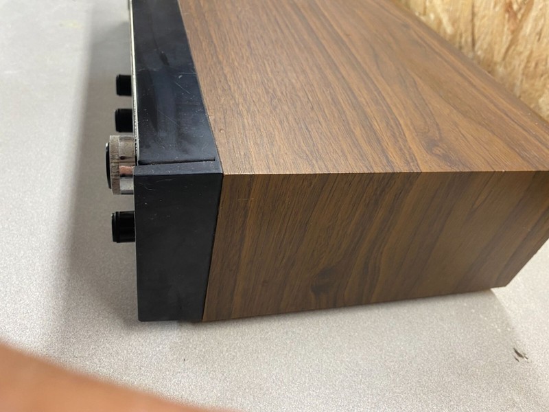 Realistic Modulette AM/FM 8 Track Receiver Model 12-1402 For Parts Or Repair gallery