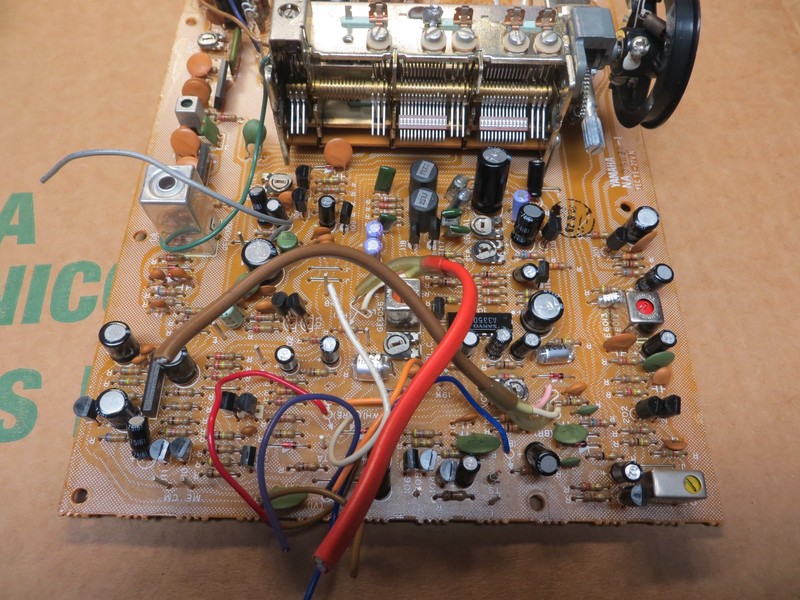 YAMAHA CR-1020 STEREO RECEIVER TUNER/PHONO BOARD PART # NA06894 gallery