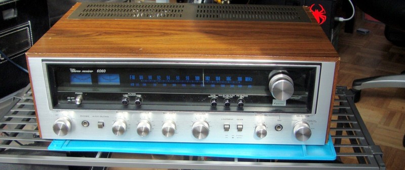 Sansui Receiver 6060 new LED bulbs, Very Clean Sounds great. Works As It Should