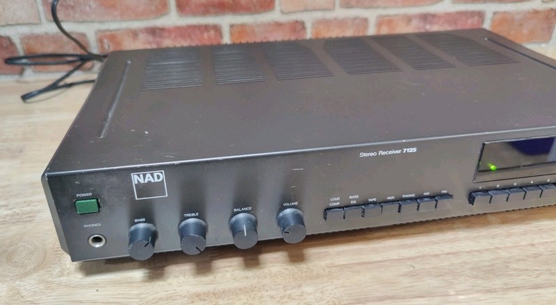 NAD 7125 Stereo Receiver gallery