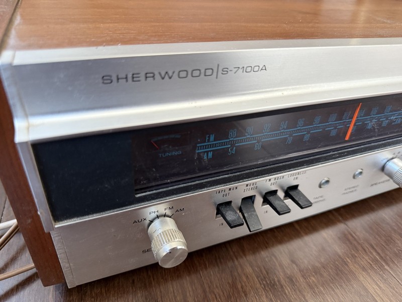 Sherwood S-7100A Stereo Receiver-great condition gallery