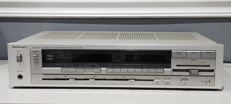 Technics SA-310 Quartz Synthesis AM/FM Stereo Receiver