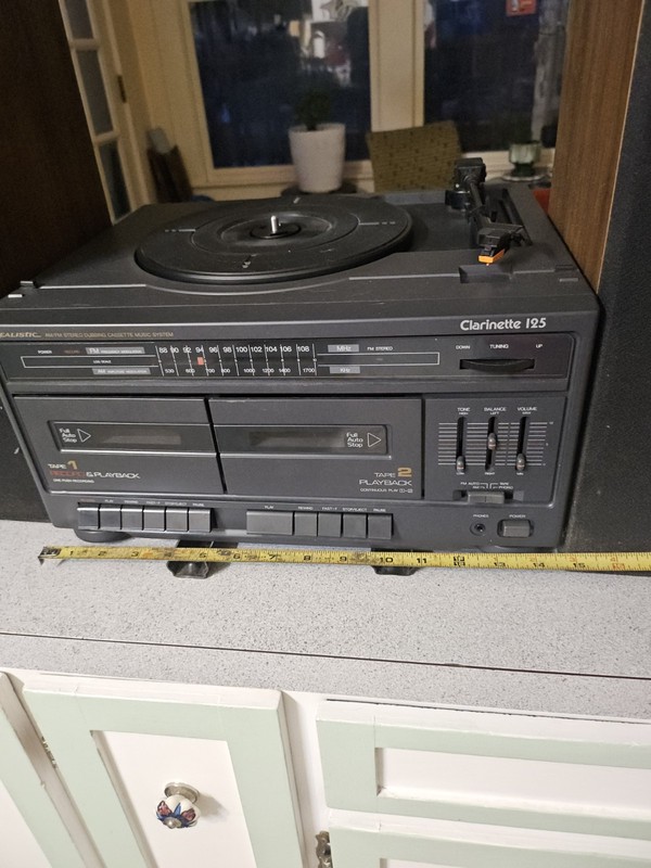 VINTAGE 1992 REALISTIC Clarinette 125 AM/FM Cassette Turntable Stereo 2 Speakers gallery
