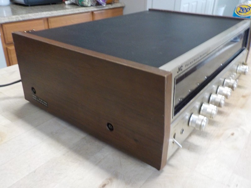 Vintage JVC VR-5505 AM/FM Stereo Receiver Made In Japan - Parts or Needs Knob gallery
