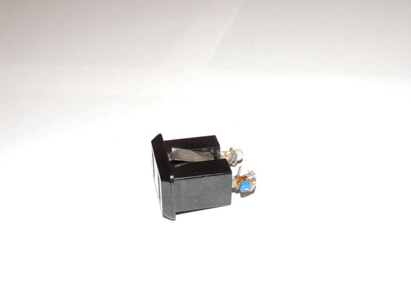 Yamaha CR-820 CR-1020 External AC Socket LB20071 gallery