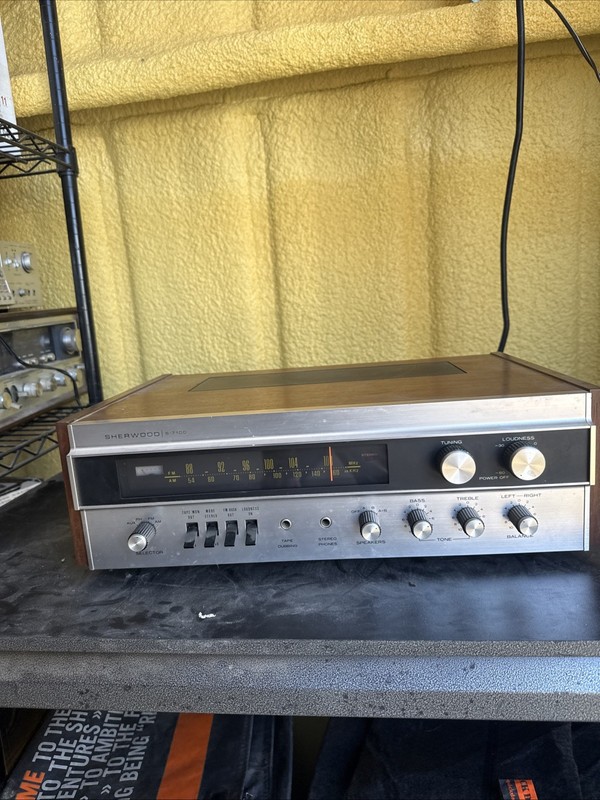 Sherwood S-7100 AM/FM Stereo Receiver Parts Powers On