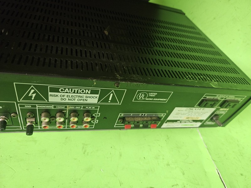 SCOTT RS250 AM/FM Quartz Digital Synthesized Stereo Receiver gallery