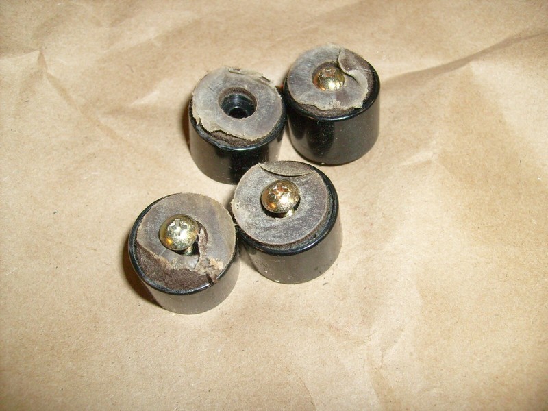 4 LOT Vintage Original Pioneer SX-535 FOOT WITH SCREW FROM SX-535