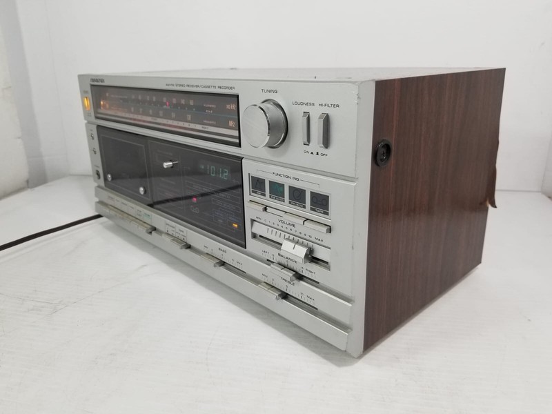 Vintage SOUNDESIGN 5772 AM FM Stereo Cassette Tape Player Receiver TESTED gallery