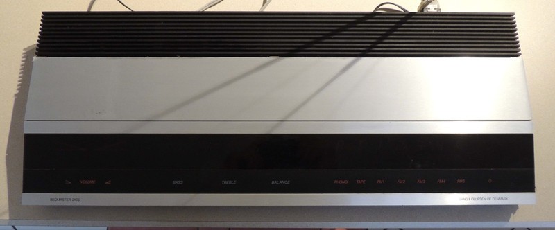Bang & Olufsen Beomaster 2400 Nice condition, does power on but untested.