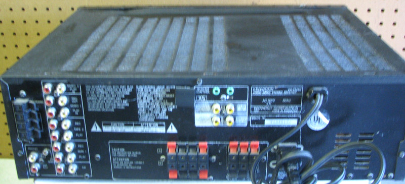 Vintage KENWOOD AUDIO/VIDEO STEREO RECEIVER KR-V5560.. Powers up/ Lights up/ gallery