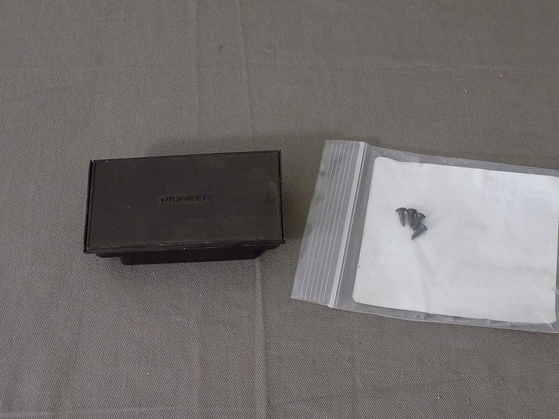 Pioneer SX-828 Stereo Receiver Side Cover for phono mm/mc adjustment