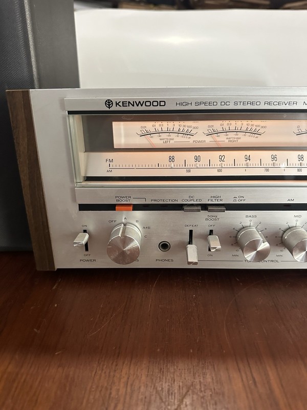 Kenwood KR-8050 FM/AM High Speed DC Stereo Receiver – Works & Lights Up gallery