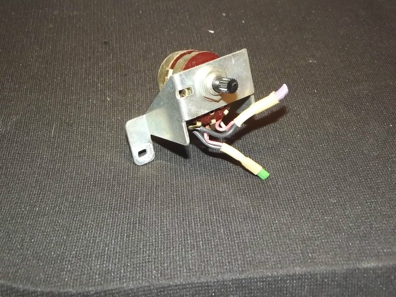 Pioneer QX-949 Stereo Receiver Original Control Part gallery