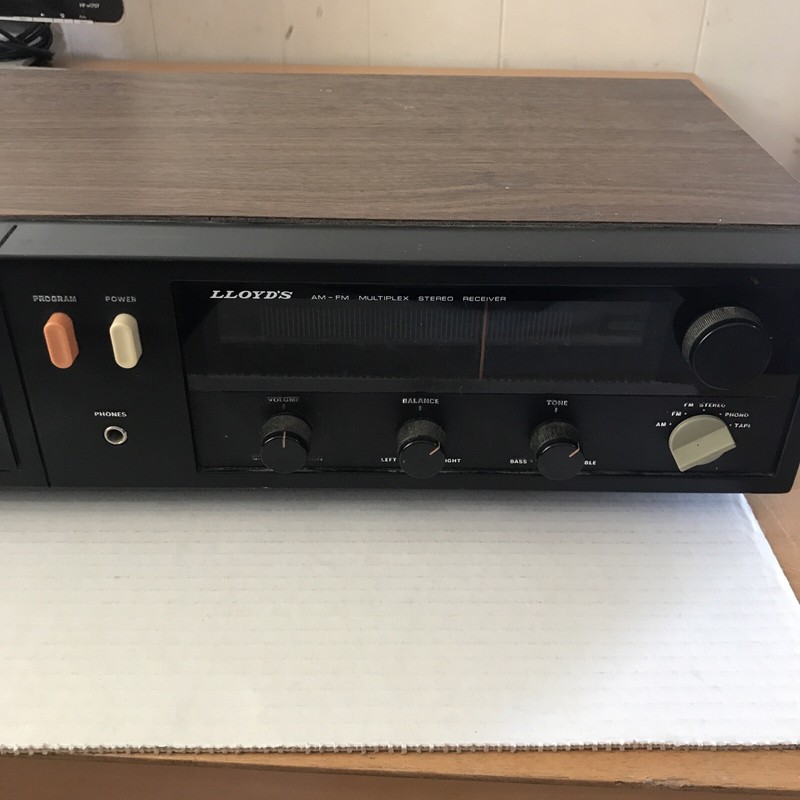 VINTAGE LLOYD’s AM/FM MULTIPLEX STEREO RECEIVER. As Shown gallery
