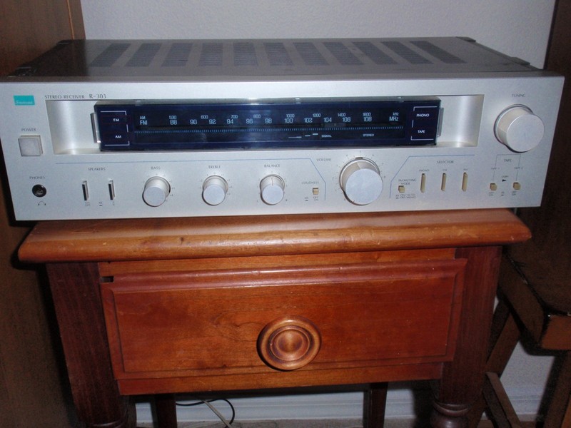 Nice Used Clean Sansui Model R-303 Stereo AM/FM Stereo Receiver Tested & Works