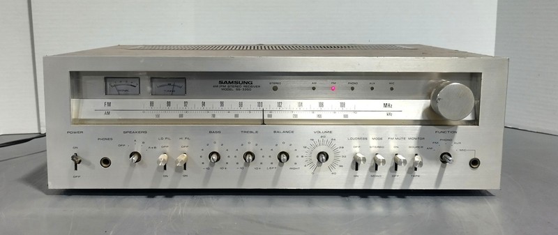 Samsung SS-3550 45W Per Channel 8Ω Vintage AM/FM Receiver - Partially Tested