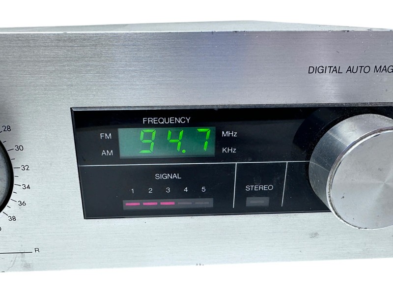 Realistic STA-720 Vintage Stereo Receiver Tested Working Phono Japan gallery