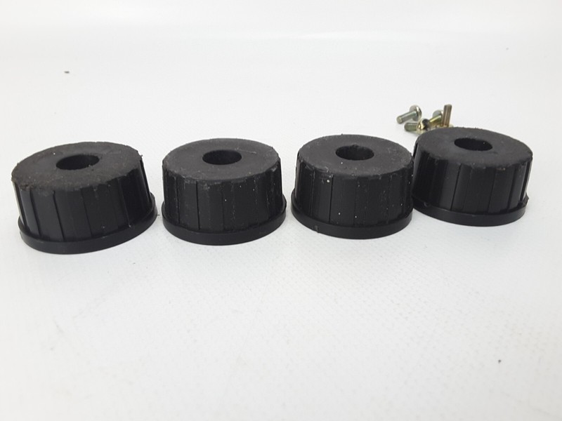 SANSUI 8080DB 9090DB RECEIVER PARTS: SET OF 4 ORIGNAL FEET gallery