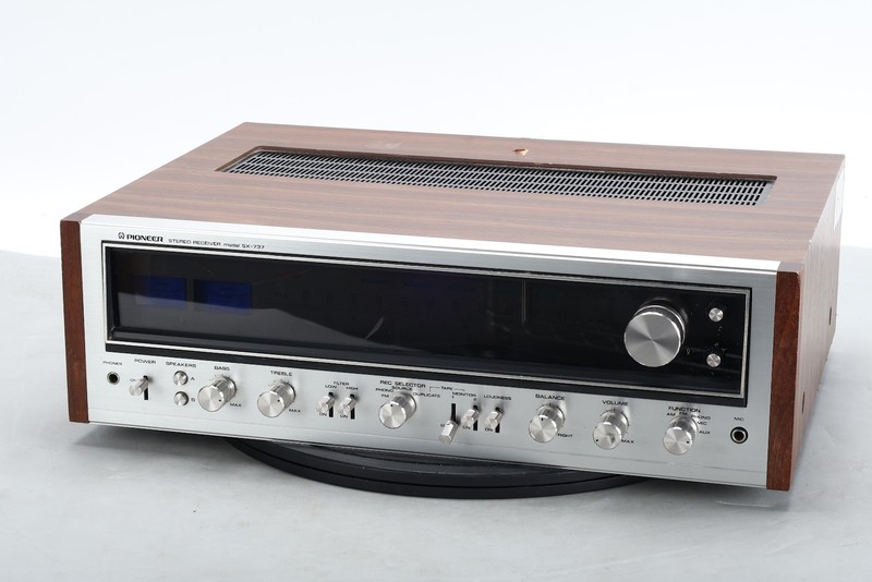 Pioneer SX-737 Stereo Receiver