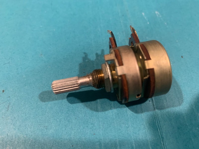 PIONEER SX-535 Stereo Receiver – Parting Out – Balance Potentiometer