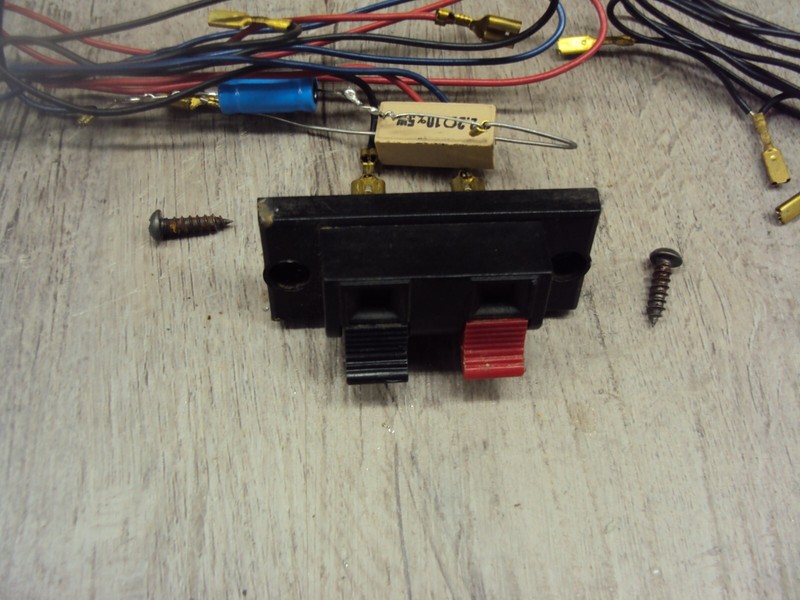 Fisher ST-830 Crossover Network, Speaker Terminal, Mounting Screws. Tested. gallery
