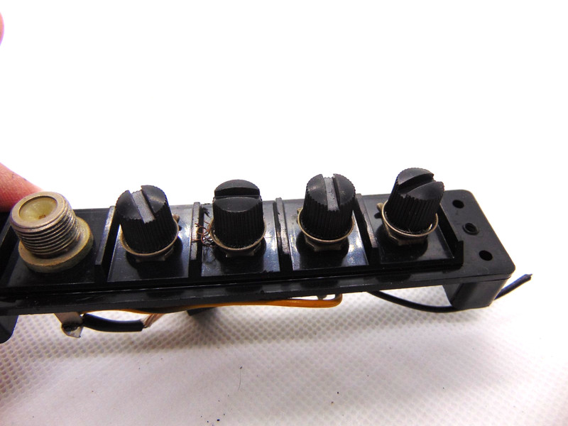 Marantz 2238B 2238 b Vintage Stereo Receiver Replacement Part Antenna Block Hook gallery