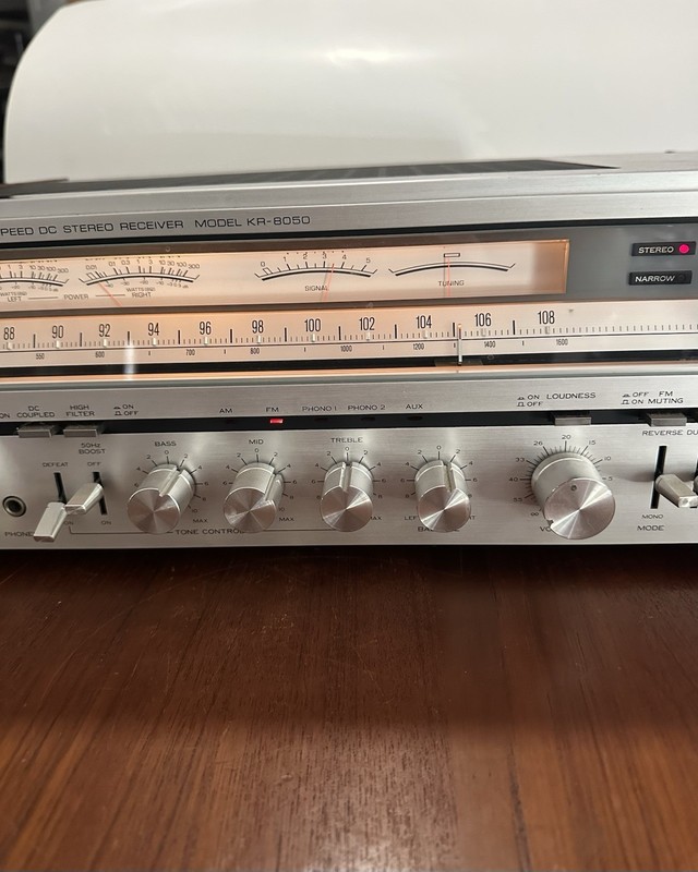 Kenwood KR-8050 FM/AM High Speed DC Stereo Receiver – Works & Lights Up gallery