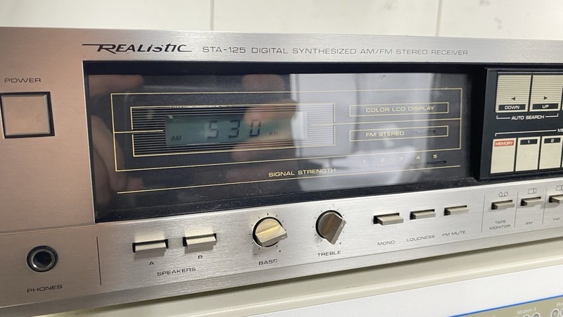 REALISTIC STA-125 Digital Synthesized AM/FM Stereo Receiver gallery