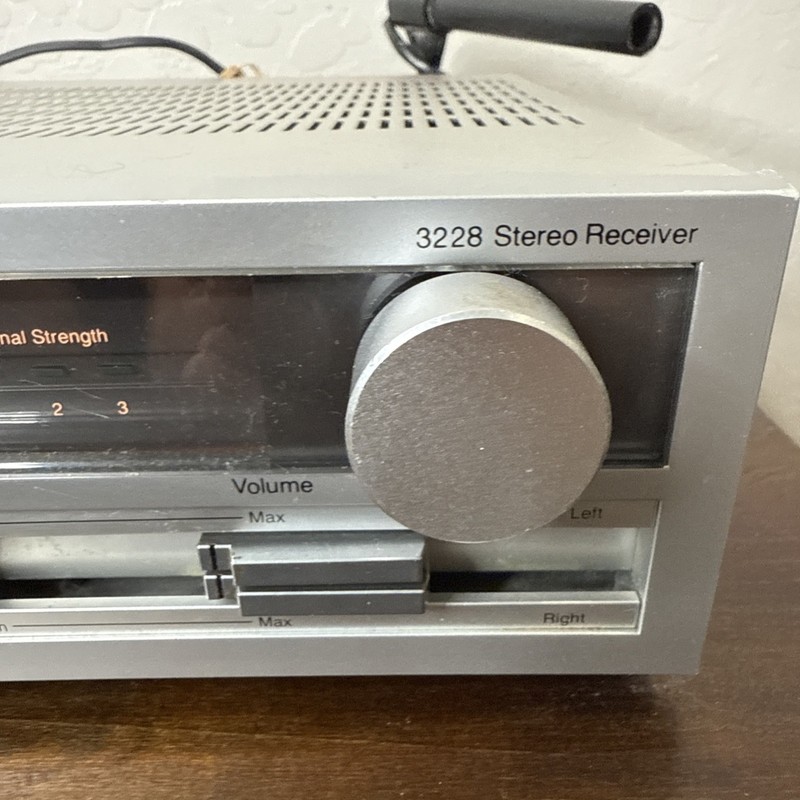 VTG MCS Series 3228 Stereo Receiver Tested & Works Great gallery
