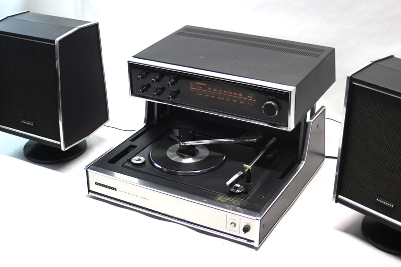 1970’s Panasonic SE-970 AM-FM Multiplex Stereo The Spartan Phonograph