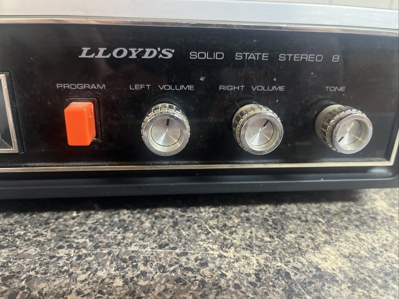 Vintage Lloyds Solid State Stereo 8 Wood Grain Model 2V6 IW-07A 120V gallery