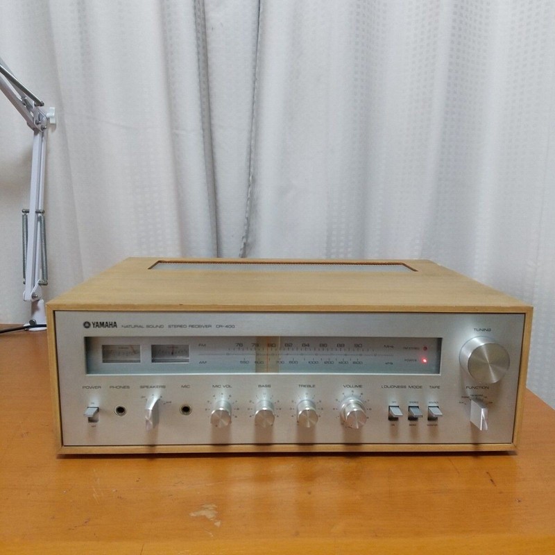 Vintage Yamaha CR-400, 16W AM/FM Stereo Receiver. 1977, Power check only Japan