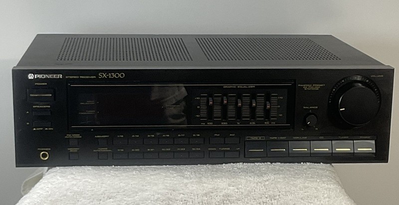 Vintage PIONEER SX-1300 AM/FM Stereo Receiver 5 Band Equalizer Black *No Remote