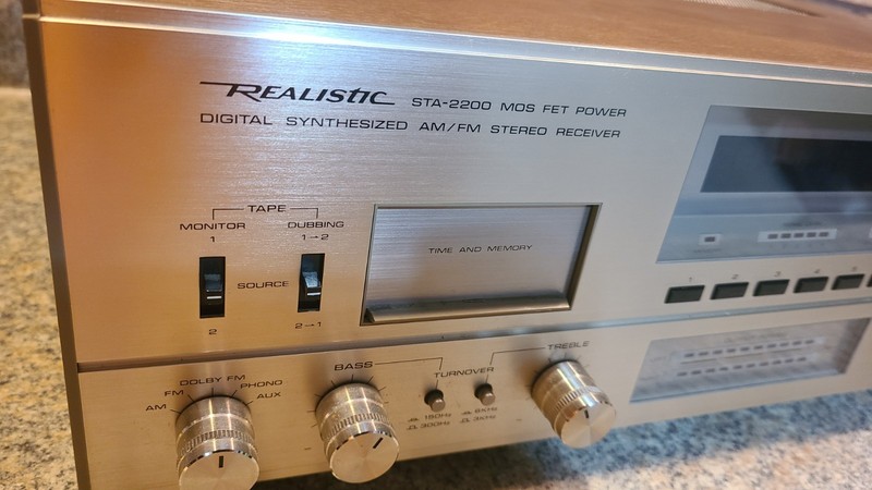Realistic STA-2200 Mos-Fet Power AM/FM Stereo Receiver (Parts Repair) gallery