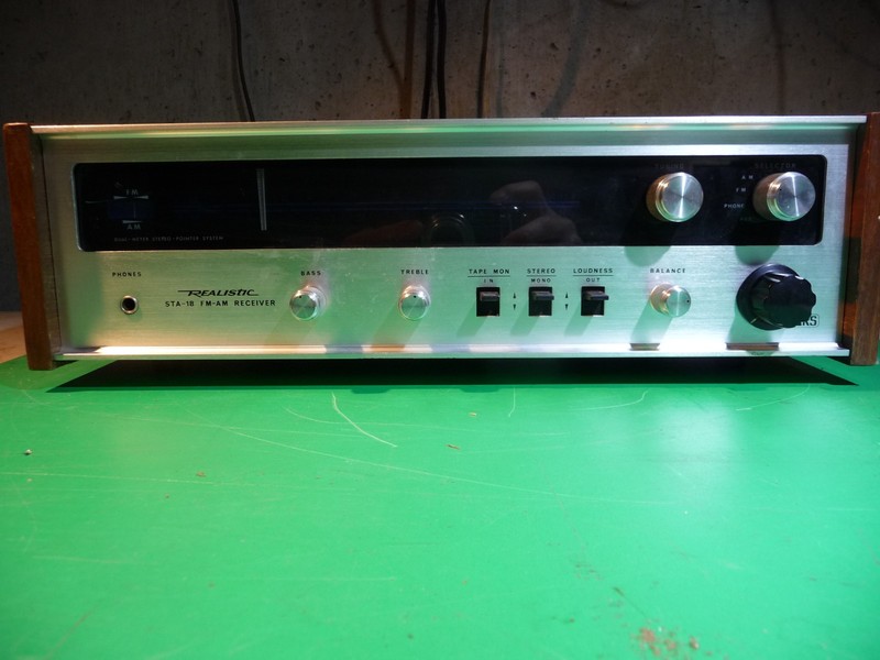 Realistic STA-18 AM/FM Stereo