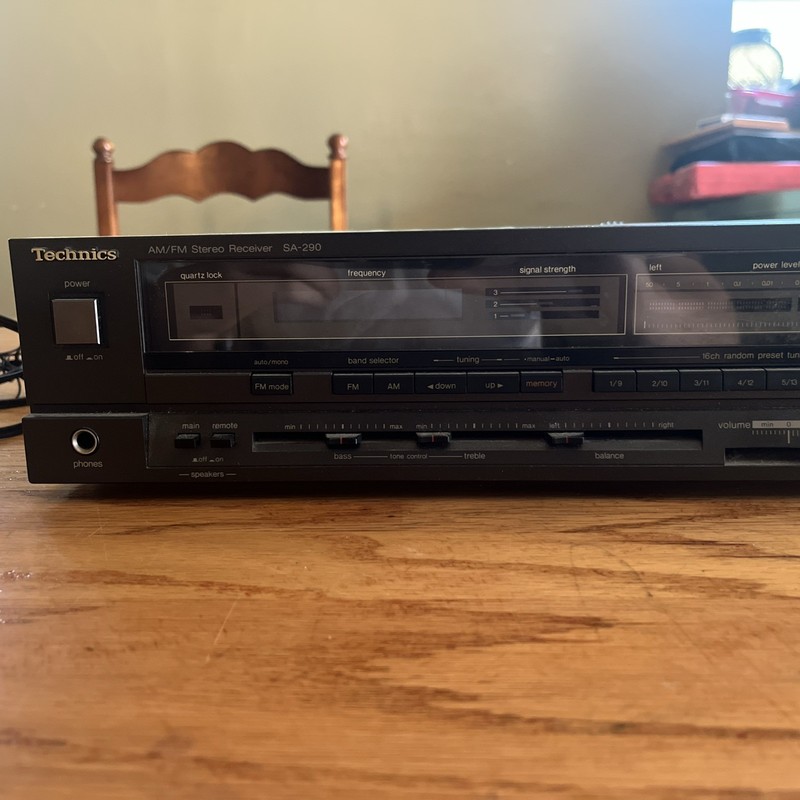 Technics SA-290 AM/FM Stereo Receiver gallery