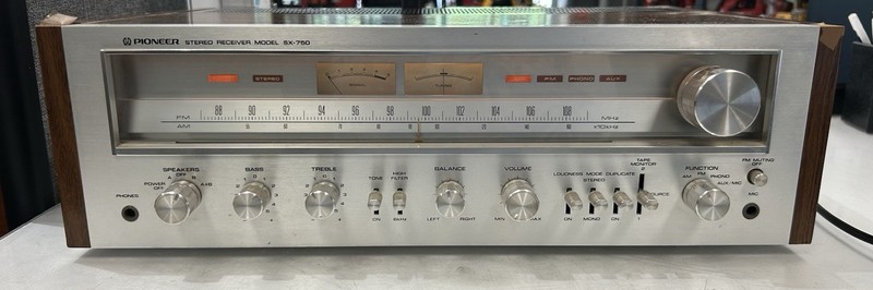 Pioneer SX-750 Vintage Stereo Receiver W/ Cords (Tested Working Unit) gallery