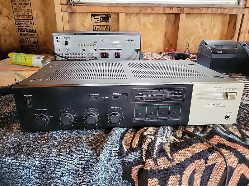 VINTAGE Pioneer Stereo Amplifier RECEIVER SA-730 Untested Parts Only