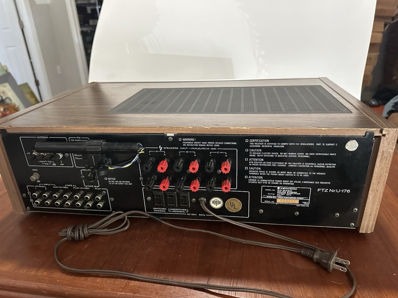 Kenwood KR-8050 FM/AM High Speed DC Stereo Receiver – Works & Lights Up gallery