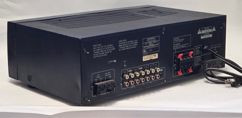 Vintage Pioneer SX-255R Stereo Receiver Parts or Repair only gallery