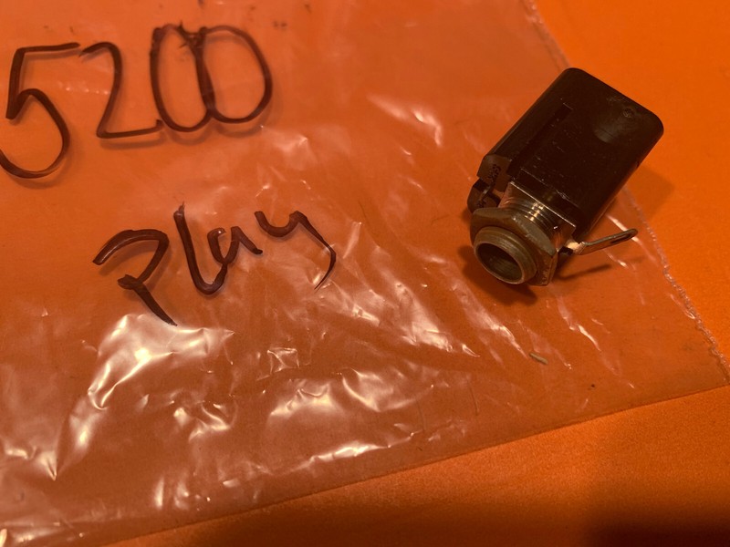 Kenwood KR-5200 Stereo Receiver Parting Out “Play” 1/4″ Jack