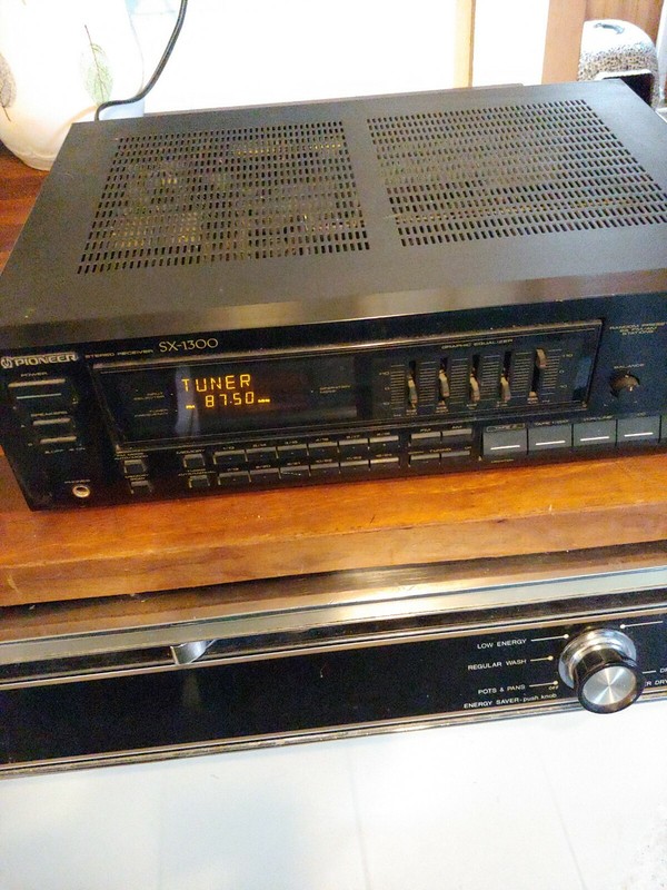 Vintage Pioneer SX-1300 5 Band Graphic Equalizer Stereo Receiver
